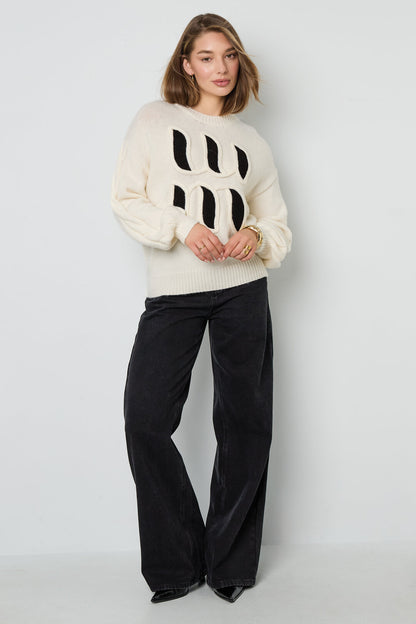 Soft Knitted Sweater for Fall/Winter in Pink, Off-White & Light Purple